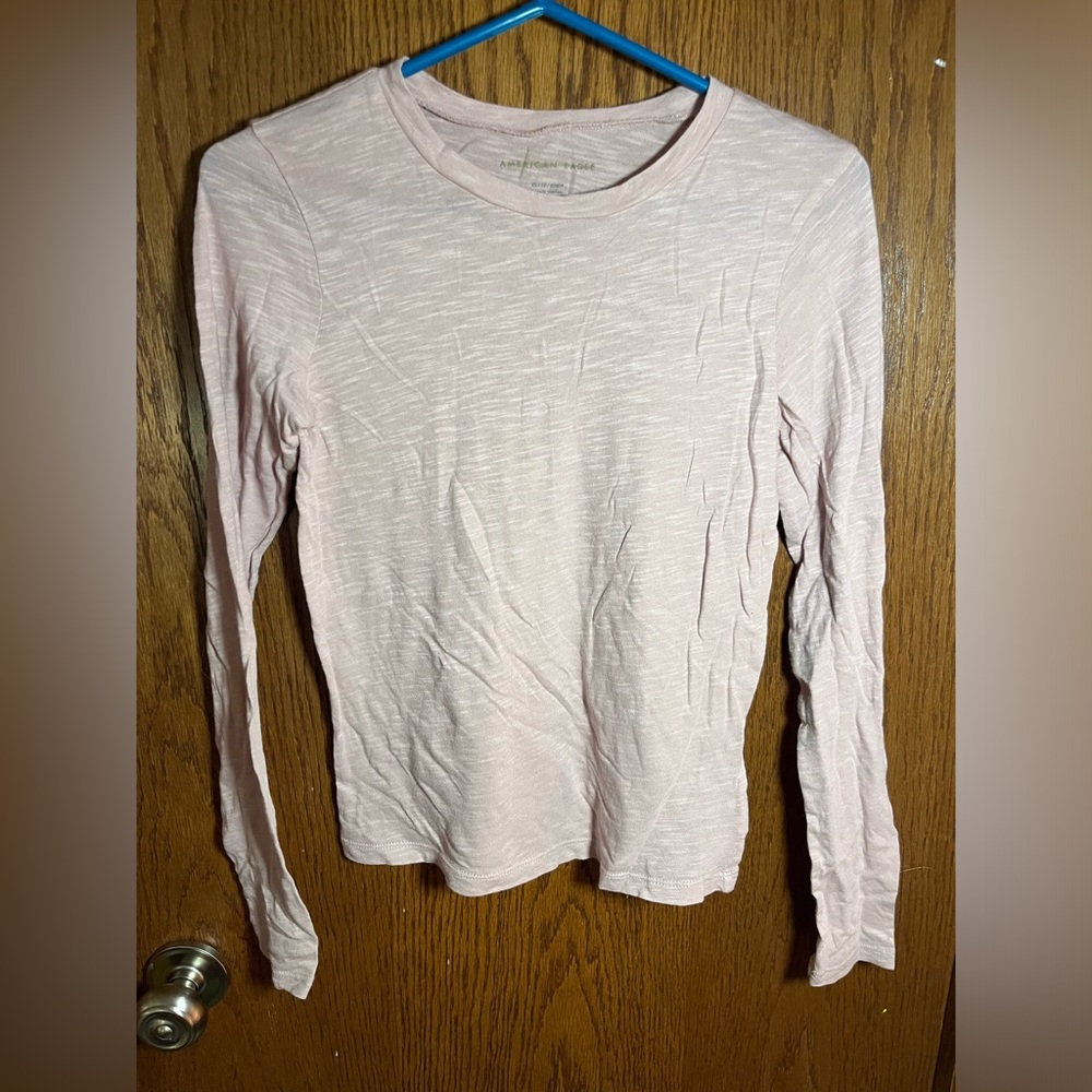 American Eagle Woman’s shirt